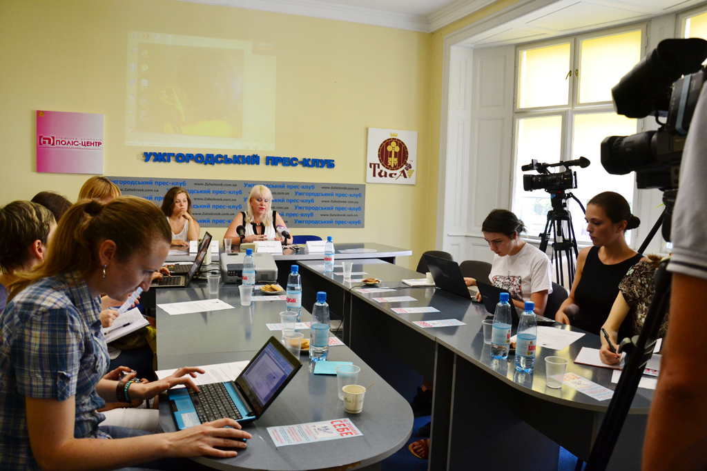 Увагу закарпатців до проблеми торгівлі людьми привертатимуть і за допомоги соціальних роликів "Не продавай себе!" (ВІДЕО)