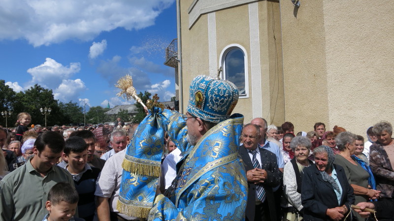 У Виноградові освятили церковні дзвони (ФОТО)