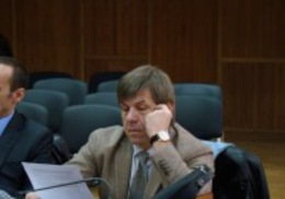 Депутат Бобіта, якому на подвір