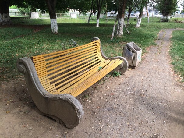 "Карпатська Січ" впорядкувала ужгородський сквер (ФОТО)