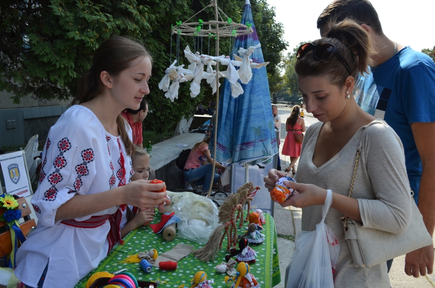 В Ужгороді патріотичний фест «ЗаСіч» розпочався Арт-полем  (ФОТО, ВІДЕО)