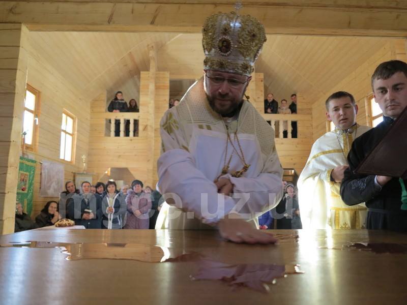 У Лумшорах на Перечинщині освятили нову церкву (ФОТО)
