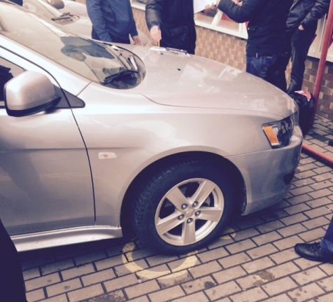 На Закарпатті при одержанні хабара в 1200 доларів затримано начальника відділу прикордонної служби «Великий Березний»