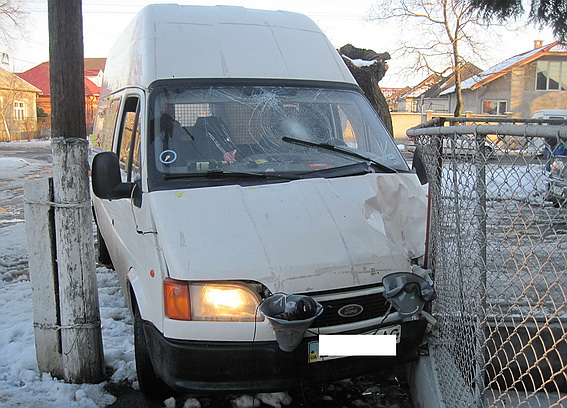 У Мукачеві гастролери з цирку в результаті наїзду автом на пішоходів зламали тим ноги та втекли