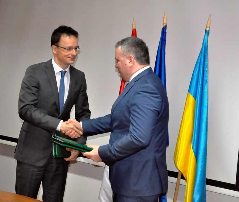 УжНУ отримає 30 млн форинтів на перенесення у головний корпус вишу історичних та культурних колекцій бібліотеки