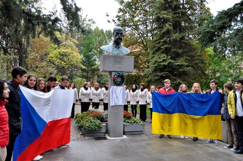 Цьогоріч Закарпаття з Височиною реалізують ще 20 спільних проектів вартістю у 17 млн грн (ФОТО)