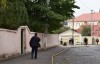 За історичний мур з понад 100-літньою історією, що "впав" в охоронній зоні Ужгорода, єпископу МГКЦ обіцяють припис (ФОТО)