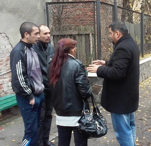 Чоловік, що підстрелив молодого цигана в око, щез разом з рушницею (ФОТО)