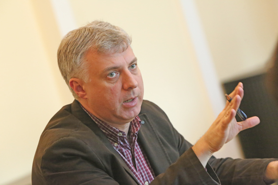 "Ужгородський" міністр освіти Квіт каже, що Яценюк його не звільнятиме 
