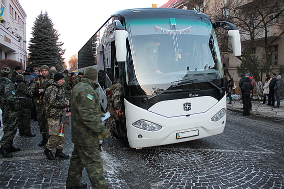 Чергова група закарпатських міліціонерів вирушила на ротацію на Схід (ФОТО, ВІДЕО)