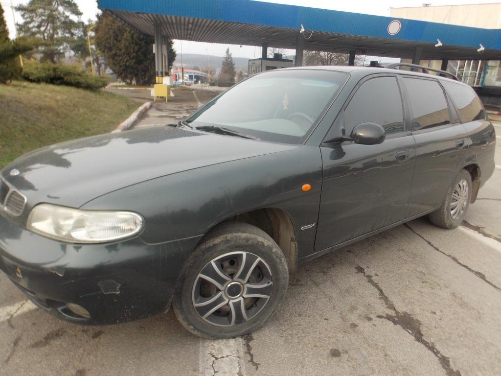 На Закарпатті на кордоні затримали дві автівки з підробленими документами та ще дві з контрабандними сигаретами (ФОТО)