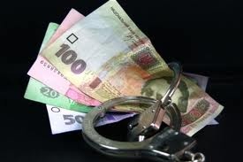 У випадку із затриманням на Закарпатті митників за вимагання 9 тис хабара йдеться про начальника відділу та інспектора