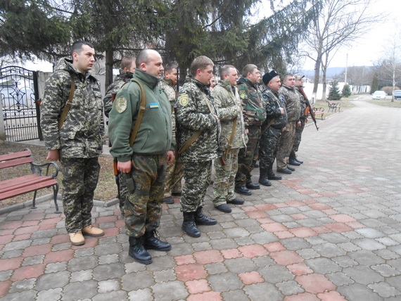 Черговий загін закарпатських ДАІвців у складі 15 працівників повернувся із зони АТО (ФОТО)