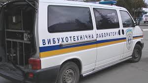 Повідомлення про замінування будівлі "Ощадбанку" в Мукачеві виявилося хибним