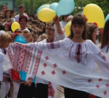 У Велятині відбувся фестиваль вишиванки, а у Великому Бичкові - парад (ВІДЕО)
