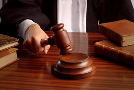 Наступне засідання по справі щодо незаконності призначення заступників мера Ужгорода відбудеться аж через 2 місяці