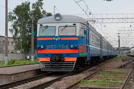 Львівська електричка на прохання місцевих мешканців знову зупинятиметься у Чопі