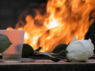 22 червня на Закарпатті на знак вшанування пам’яті жертв війни приспустять прапори та влаштують хвилину мовчання
