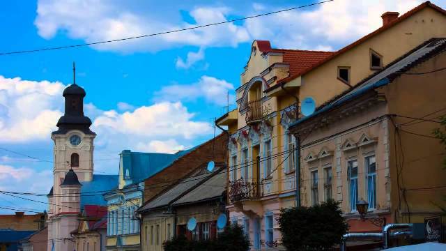 Ужгородців на літній оглядовій екскурсії навчать протягом години презентувати рідне місто