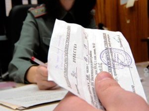 У міліції наполягають, що таки вручили 143 повістки на блокпостах в Закарпатті (ВІДЕО)