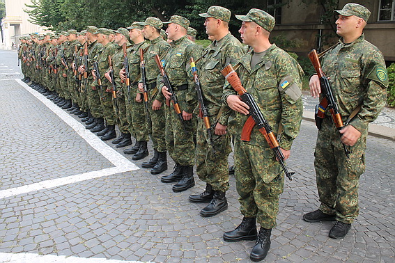 Черговий міліцейський загін вирушив з Ужгорода у зону АТО ротувати колег (ФОТО)