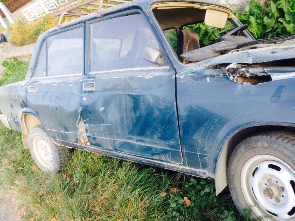 "Перегони" на автотрасі на Тячівщині завершилися для водія та пасажира лікарнею (ФОТО)