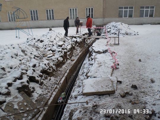 У Великобичківській школі відновили теплотрасу, через прорив якої діти перебували на вимушених канікулах