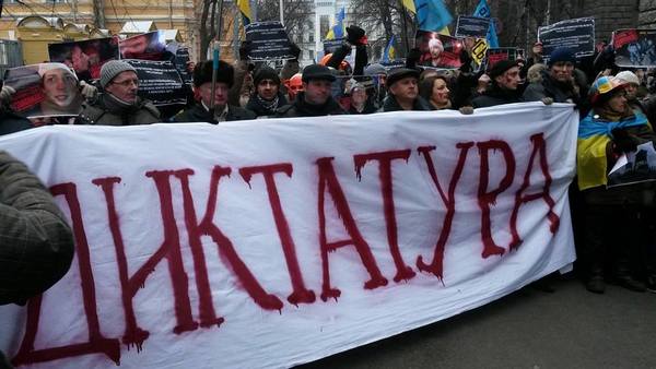 Балога вказав на зрадників і злочинців, які продали Україну Путіну. І серед закарпатських нардепів – теж