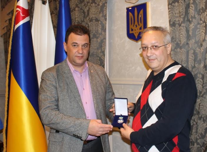 Вільгельма Папа нагородили нагрудним знаком "За розвиток Закарпаття"