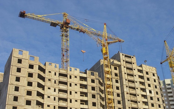 На Закарпатті впродовж року набудували на майже 400 млн грн