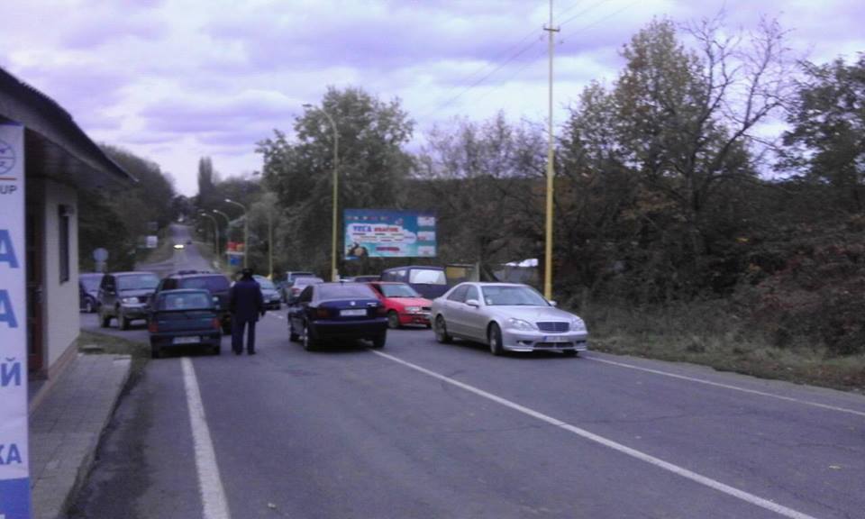 На Закарпатті "пересічники" продовжують незаконне блокування міжнародних пунктів пропуску, правоохоронна система паралізована