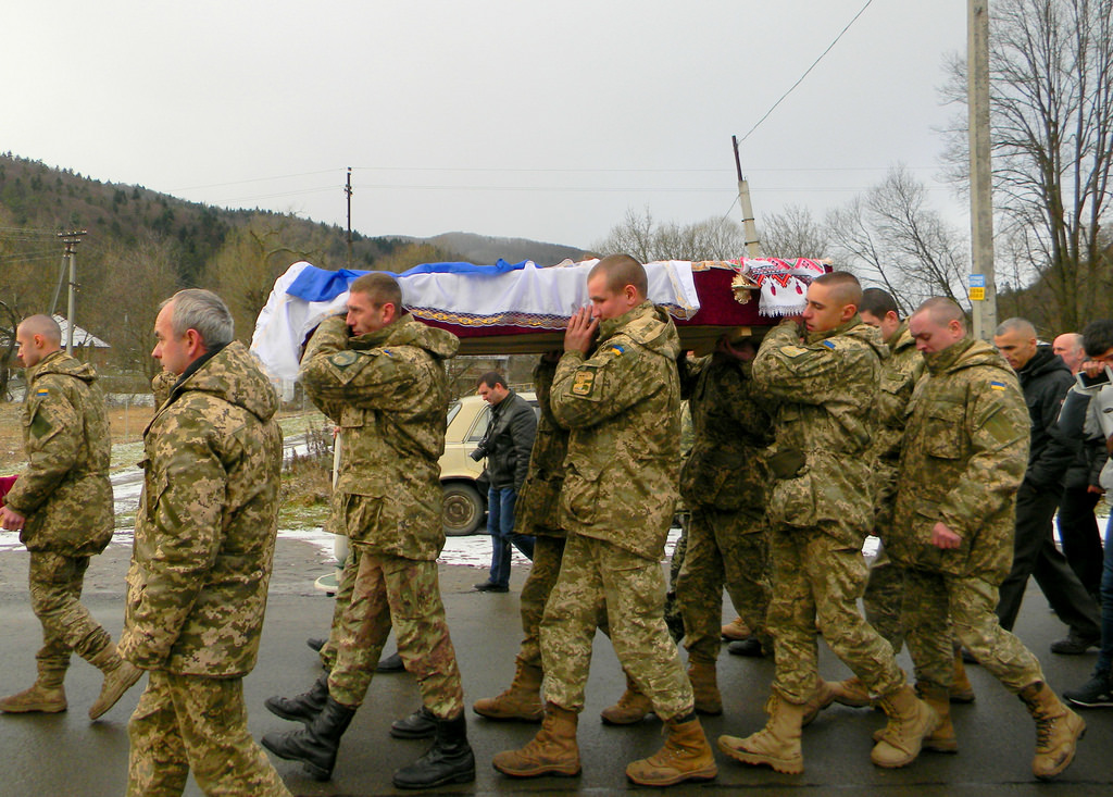 Воловеччина прощалася із полеглим на Донбасі Віталієм Горбатюком (ФОТО)