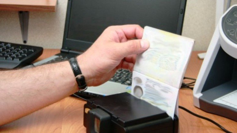 Українка намагалася заїхати на Закарпаття з Європи за паспортом громадянки Угорщини