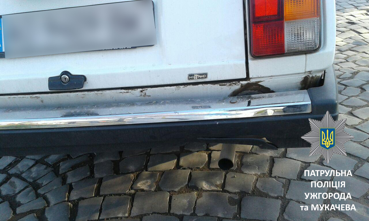 Нетверезий водій Hyundai після зіткнення з ВАЗом у Мукачеві зник з місця події 