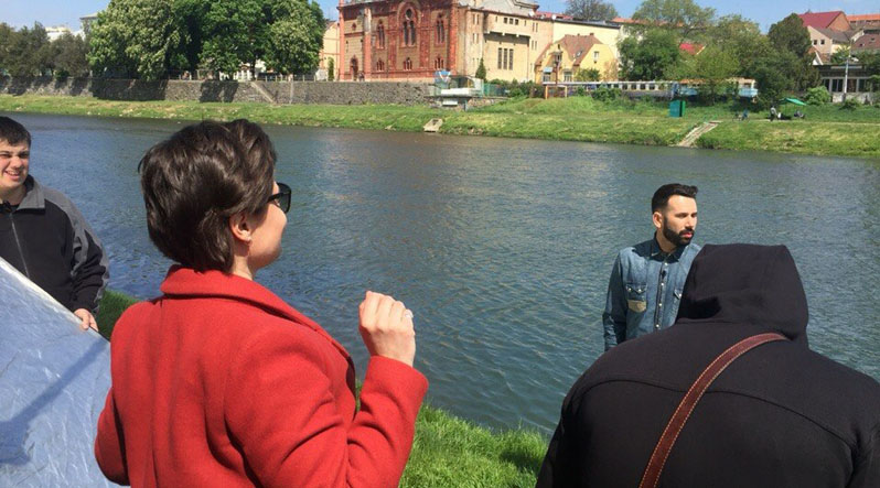 На "Новому" показали передачу про квітневий візит "Ревізора" до Ужгорода (ВІДЕО)