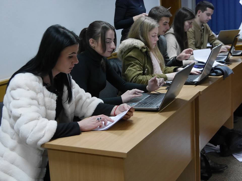 Алгоритми реалізації проектів-переможців у рамках "Громадського бюджету" в Ужгороді напрацьовуватимуть після свят (ФОТО)