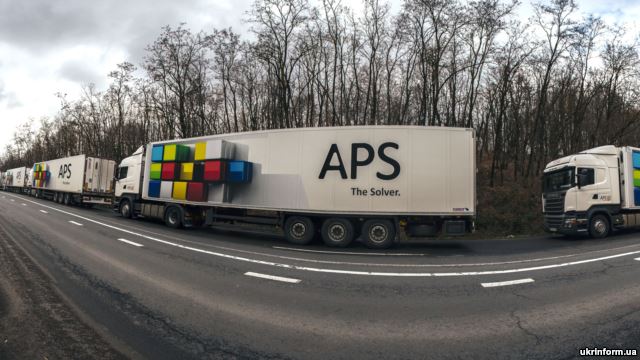 За минулу добу через Закарпаття проїхали 76 російських вантажівок
