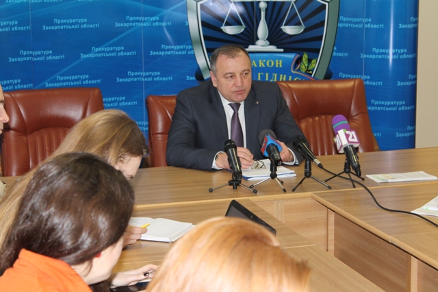 Торік до кримінальної відповідальності за корупцію на Закарпатті притягнуто 100 осіб