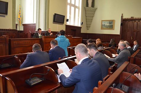 У Мукачеві облікують дітей та підлітків шкільного віку