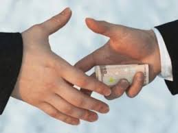 Угорець на "БМВ" пропонував закарпатському прикордоннику хабар у розмірі 5 євро