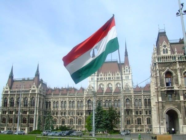 Львів'янам вже не потрібно їздити на Закарпаття за угорською візою