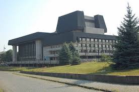 В Ужгороді затримали на хабарі директора Закарпатського облмуздрамтеатру