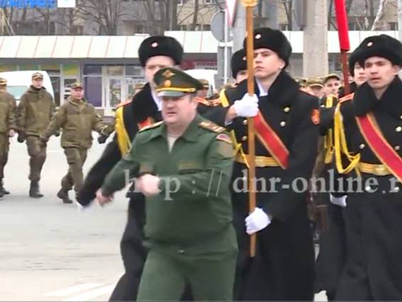 У помешканні закарпатця, що зрадив Україну і пішов воювати на Схід за "ДНР", провели обшук (ВІДЕО)