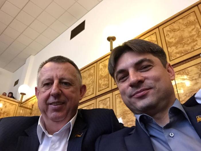 Екс-регіонала та помічника-консультанта Ланя "Блюка" Грицика обрали заступником провладного голови Закарпатської облради Рівіса