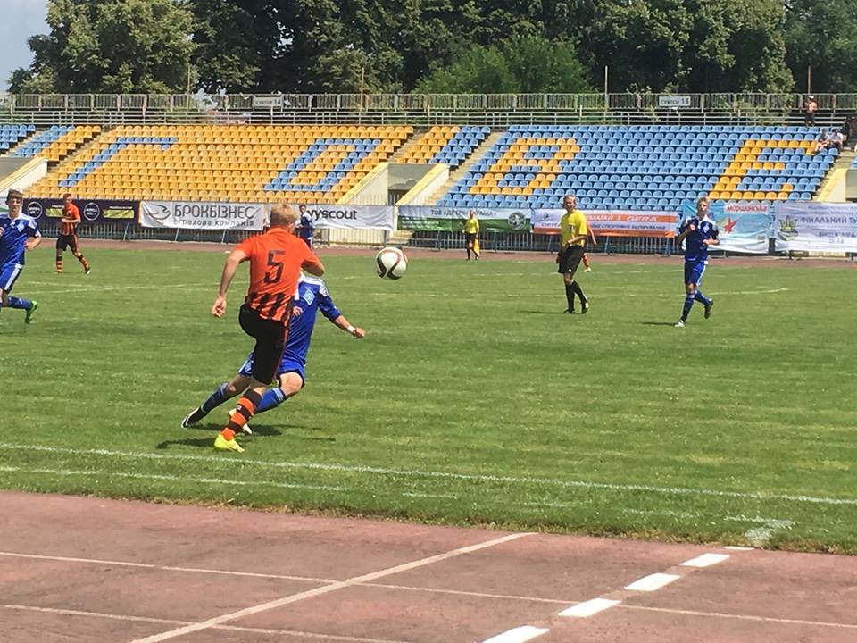 В Ужгороді у фіналі чемпіонату ДЮФЛ серед команд U-16 "Динамо" (Київ) розгромило "Шахтар" (Донецьк)