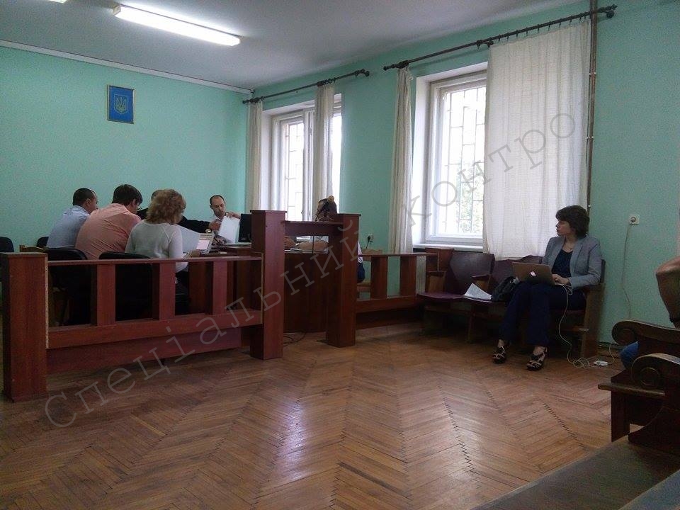 Судове засідання у справі мукачівської лікарки, що смертельно врізалася у Хресний хід, тривало рекордних 7 годин (ВІДЕО)