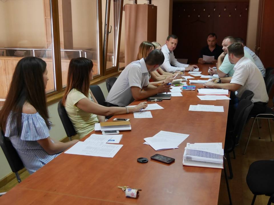 Мешканець Ужгорода заплатить штраф за облаштовану без жодних дозволів у центрі Львова терасу 