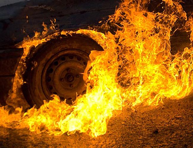 На Виноградівщині з проміжком у день горіли "Ауді" та "БМВ"
