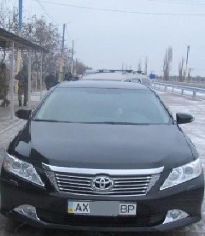 У пункті пропуску "Вилок" в угорки вилучили підроблене доручення на право керування "Тойотою" (ФОТО)