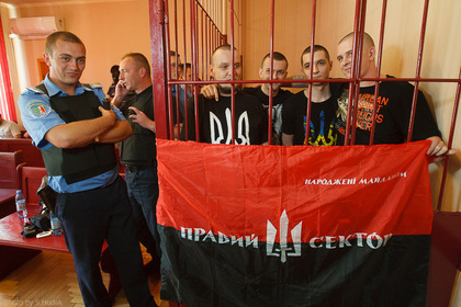 "Потерпілі" в суді по мукачівській справі не мають претензій до правосекторівців і навіть не вважають себе потерпілими